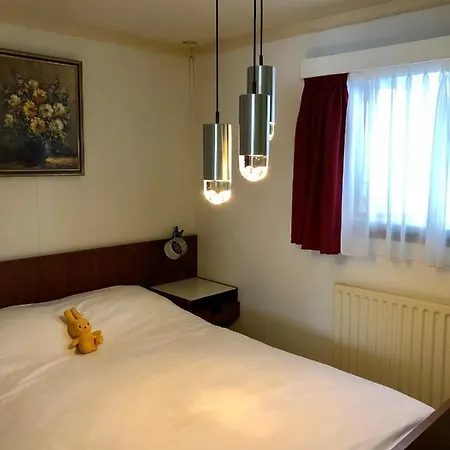 Retro Relax Midden In Het Bos Op De Veluwe In *