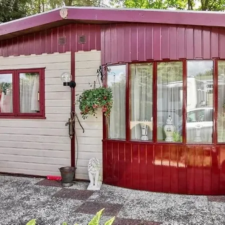 Retro Relax Midden In Het Bos Op De Veluwe In Пюттен