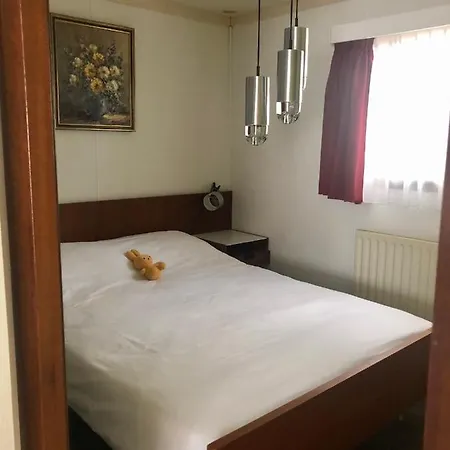 Retro Relax Midden In Het Bos Op De Veluwe In Пюттен
