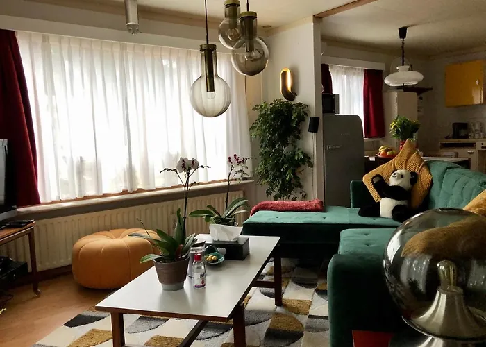 Retro Relax Midden In Het Bos Op De Veluwe In Chalet Putten